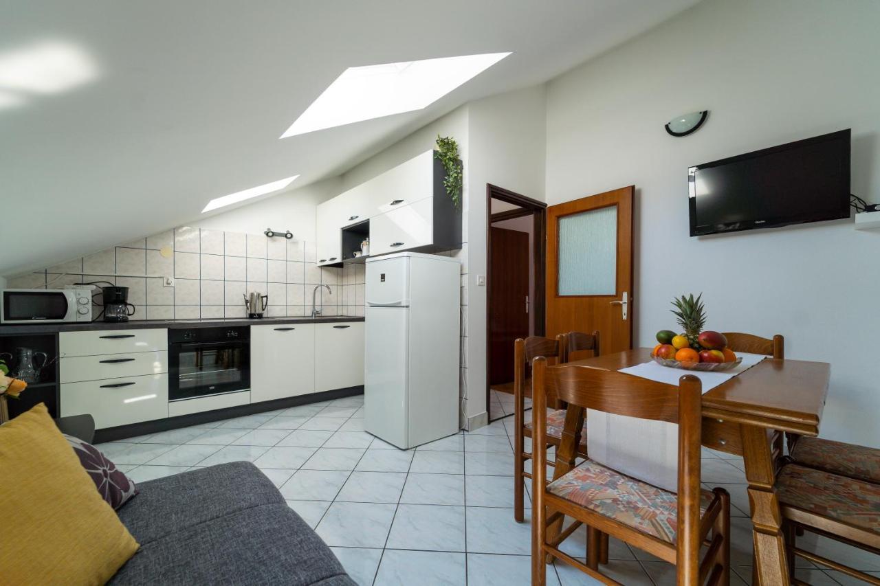 Apartment Nada Петрчане Екстер'єр фото