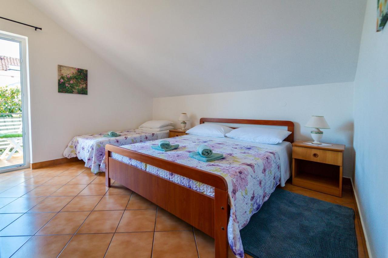 Apartment Nada Петрчане Екстер'єр фото