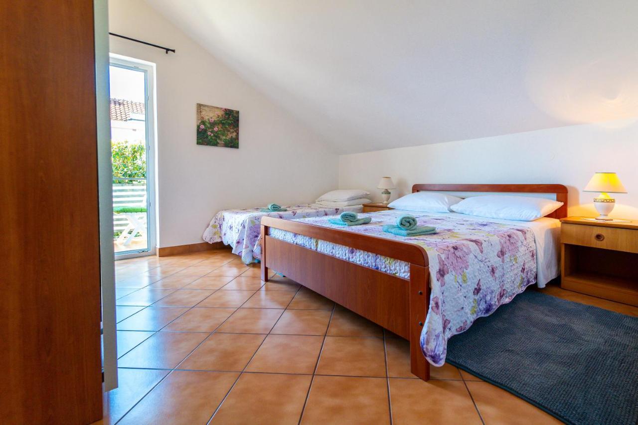 Apartment Nada Петрчане Екстер'єр фото