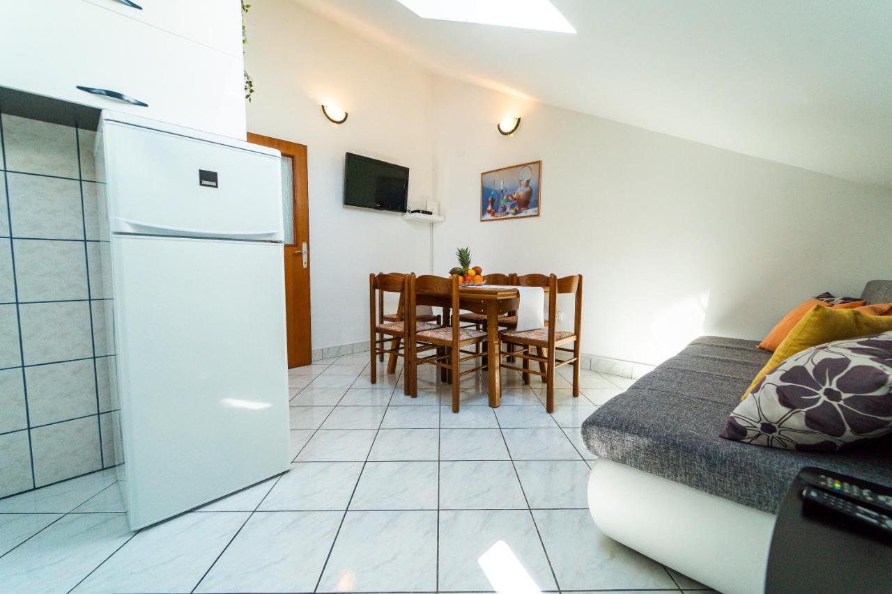 Apartment Nada Петрчане Екстер'єр фото