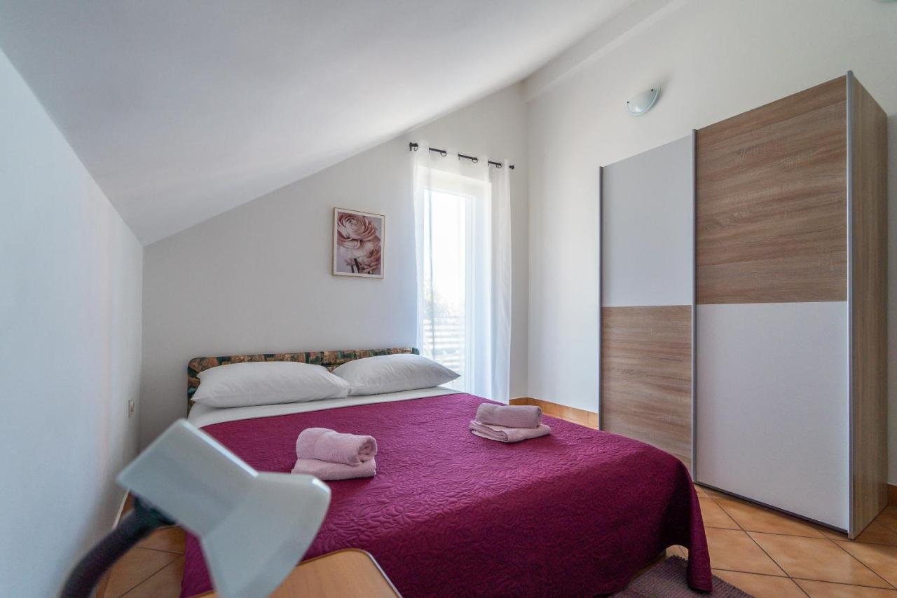Apartment Nada Петрчане Екстер'єр фото