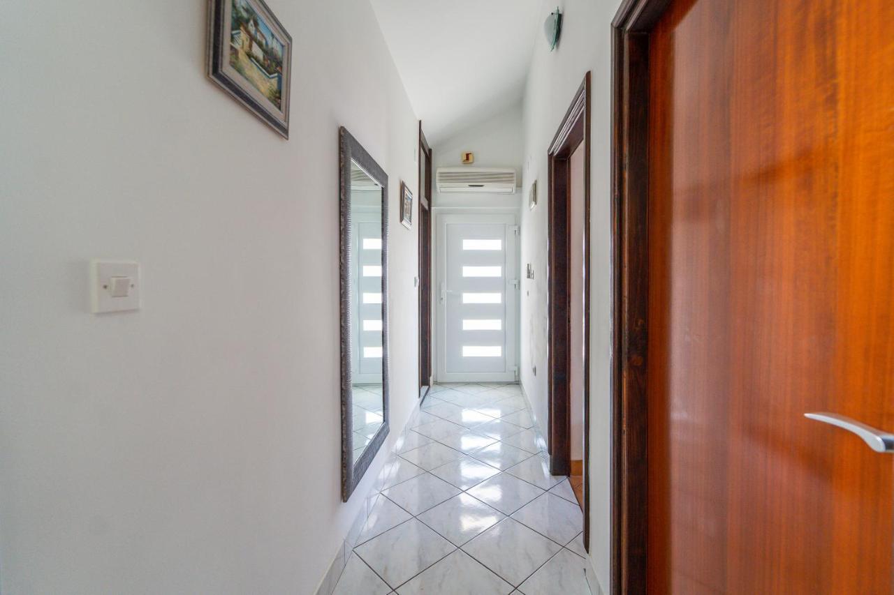 Apartment Nada Петрчане Екстер'єр фото