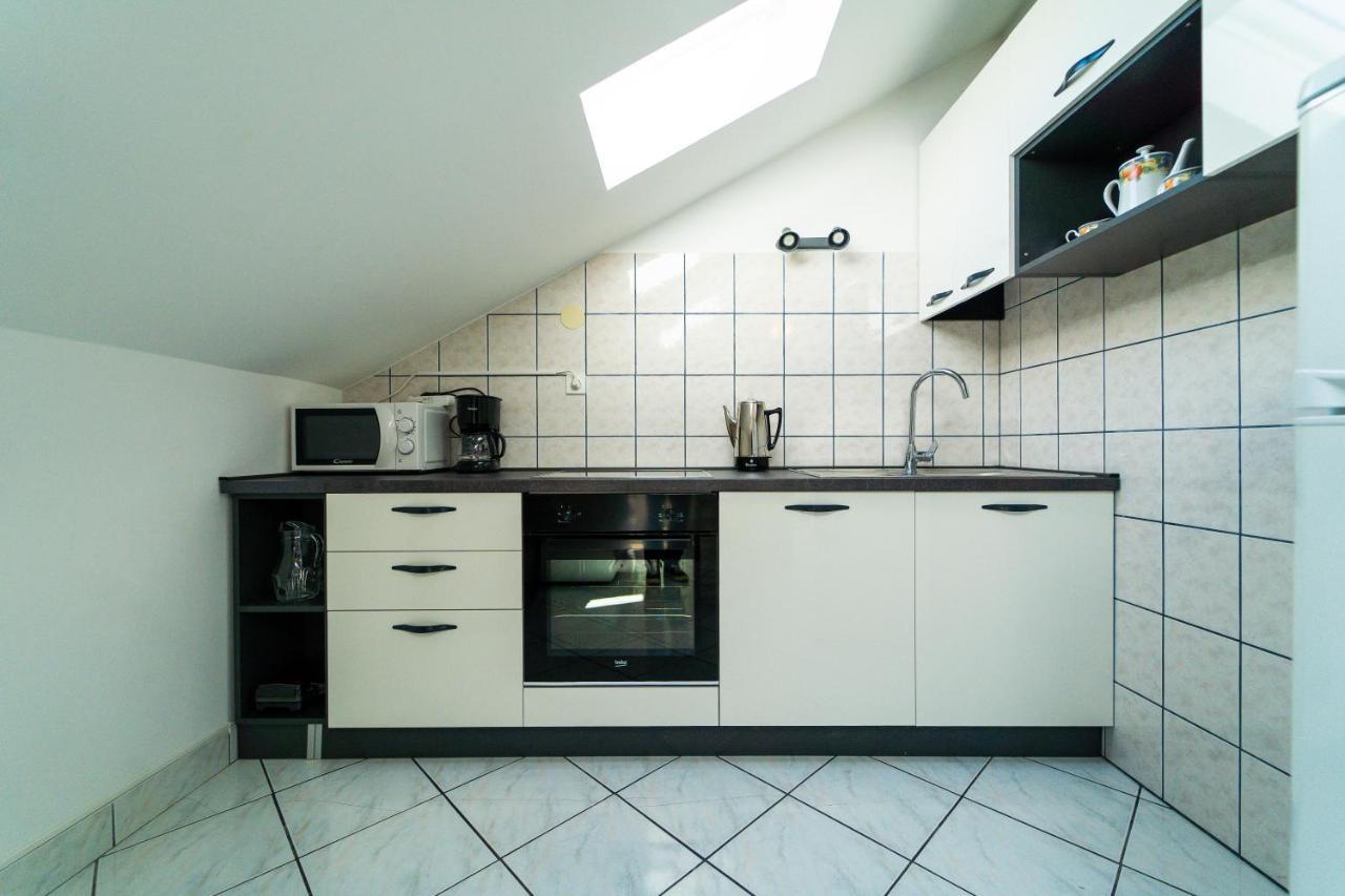 Apartment Nada Петрчане Екстер'єр фото